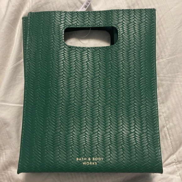 Bath & Body Works Handbags - Bath & Body Works Emerald Green Textured Tote 9.5” x 7.5”x 4.5”